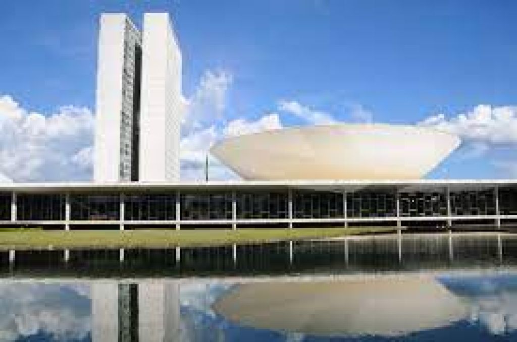 Avança na Câmara dos deputados projeto que define novas regras de enquadramento no Simples Nacional