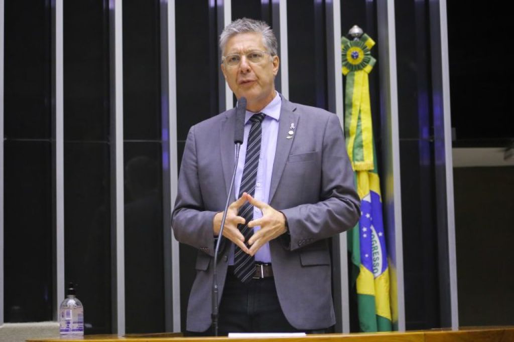 Comissão aprova projeto que limita atuação do Poder Executivo ao alterar o Imposto de Importação