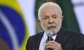 Lula está disposto a criar Ministério da Micro e Pequena Empresa para abrir espaço ao Centrão