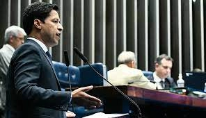 Aprovado no Senado, programa Desenrola Brasil segue para sanção