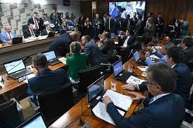 Desoneração da folha: comissão analisa na terça se aceita mudanças da Câmara