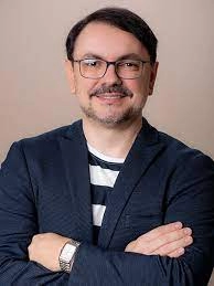 Com atuação em saúde mental e desenvolvimento humano, Rossandro Klinjey confirma presença na 20ª CONESCAP|Convenção CRCCE em Fortaleza