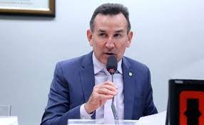 Comissão aprova projeto que regulamenta retirada de empresa do Simples Nacional