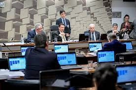 Comissão aprova nova tributação para fundos de investimentos e offshores