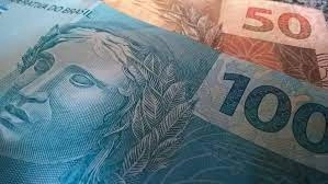 Medidas para compensar desoneração da folha devem sair nesta terça-feira
