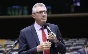 Projeto permite inclusão de sindicatos no regime do Simples Nacional