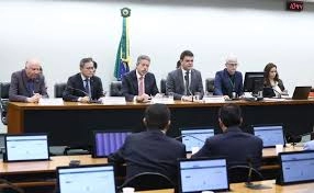 Receita Federal nega que estados e municípios vão perder com mudanças no Imposto de Renda