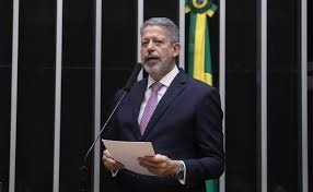 Câmara aprova projeto que altera a tabela do Imposto de Renda