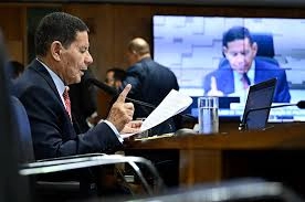 Empresas deverão abrir dados sobre verdadeiros donos, aprova CCT