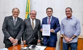 Sebrae e Frente Parlamentar Mista das Micro e Pequenas Empresas pedem prioridade a projetos