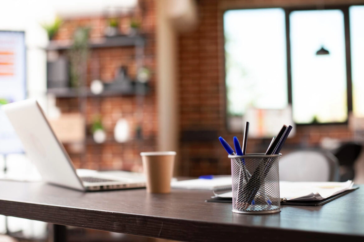 Necessidade de envio de telegrama para configuração de abandono de emprego