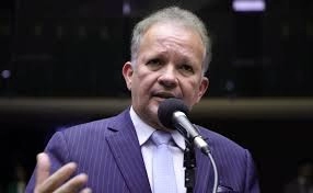 Até agosto de 2025, os resultados do monitoramento dos maiores contribuintes já ultrapassam R$ 43,1 bilhões.  Fonte: Receita Federal