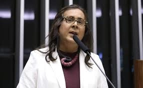 Comissão aprova projeto que proíbe isenção de ICMS no transporte de animais vivos