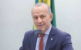 Projeto prevê prazo para órgão público pagar microempresa fornecedora