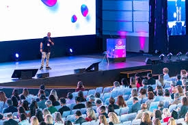 Conexão entre Marketing e Vendas foi tema de palestra de Eduardo Fanaya no último dia da Conescap