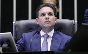 Mudanças em projeto sobre bens no IR permitem aumentar arrecadação sem gerar oneração, diz Motta