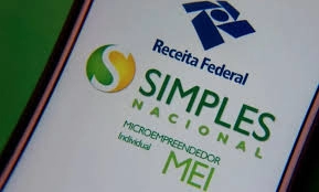 Nova regra da Receita soma renda pessoal a faturamento do MEI