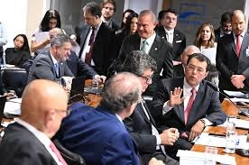 CAE aprova aumento da tributação para bets e fintechs