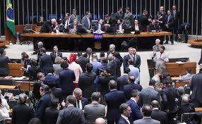 Câmara aprova regras mais rígidas contra devedores contumazes