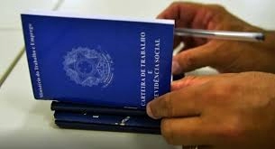 Governo confirma salário mínimo de R$ 1.621 em 2026