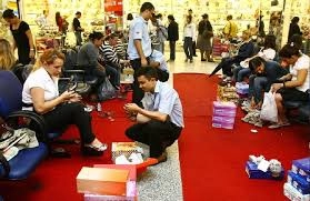 Manifesto contesta mudanças no horário de funcionamento do comércio