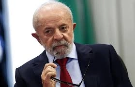 Governo envia ao Congresso PL do fim da 6×1; setor produtivo prevê aumento de custos