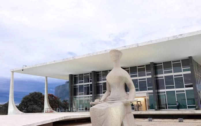 CNC questiona normas que elevaram base de cálculo do lucro presumido 