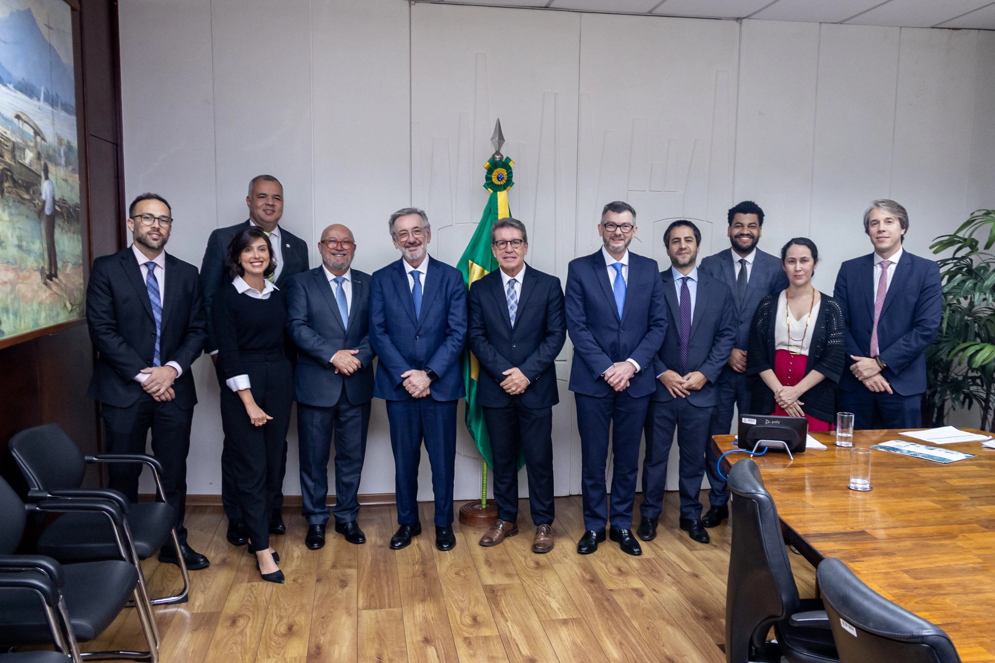 CNC defende isonomia tributária em encontro com o MDIC