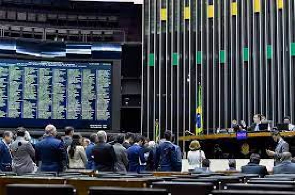 Congresso decide sobre 22 medidas provisórias a partir de agosto