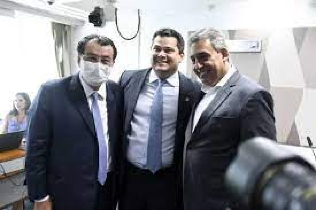 Por meio de manobra, reforma tributária trava novamente no Congresso