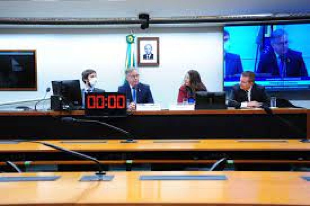 Câmara instala nova comissão para discutir proposta de reforma tributária