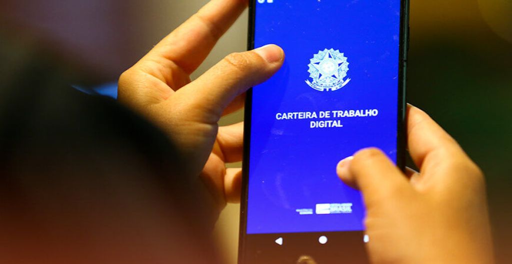 Carteira de Trabalho Digital alcança mais de 1 bilhão de acessos em 3 anos de lançamento