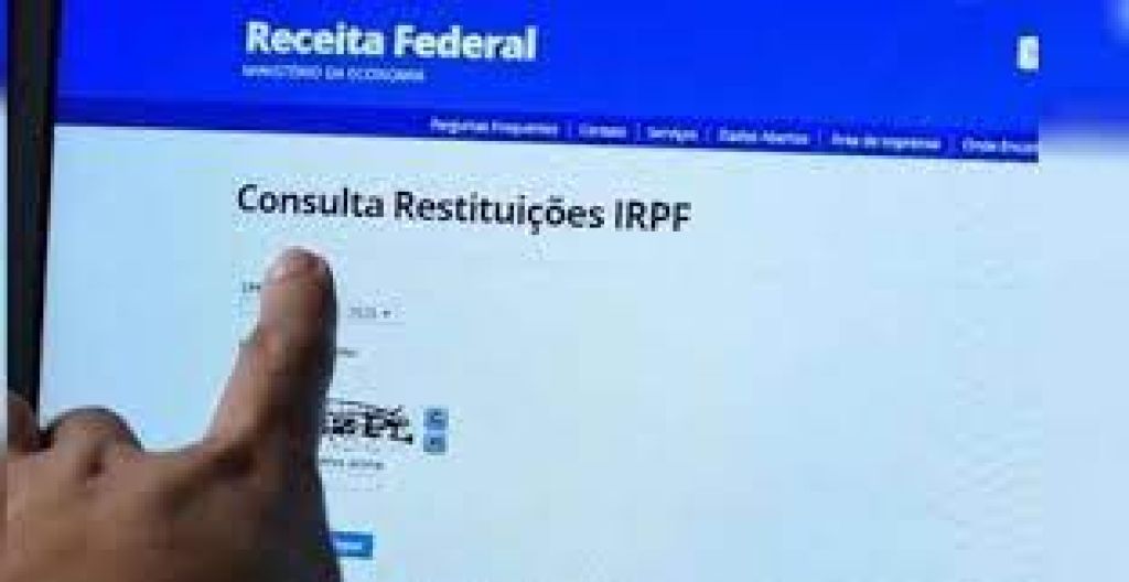 IRPF 2022: Receita deve liberar consulta ao 3º lote de restituição nesta sexta-feira (22)