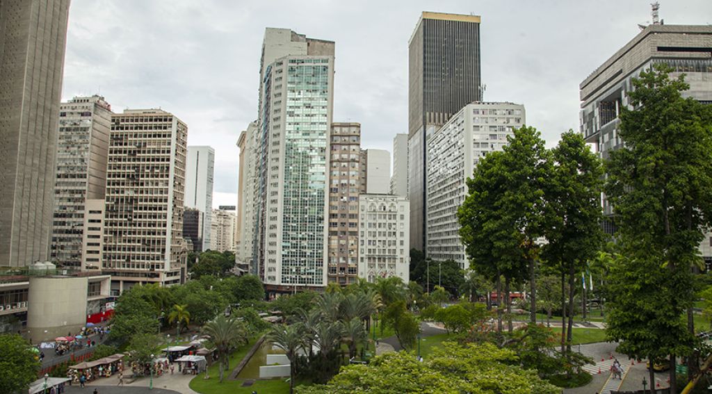 Apesar da pandemia, saldo de empresas no mercado permanece positivo em 2020