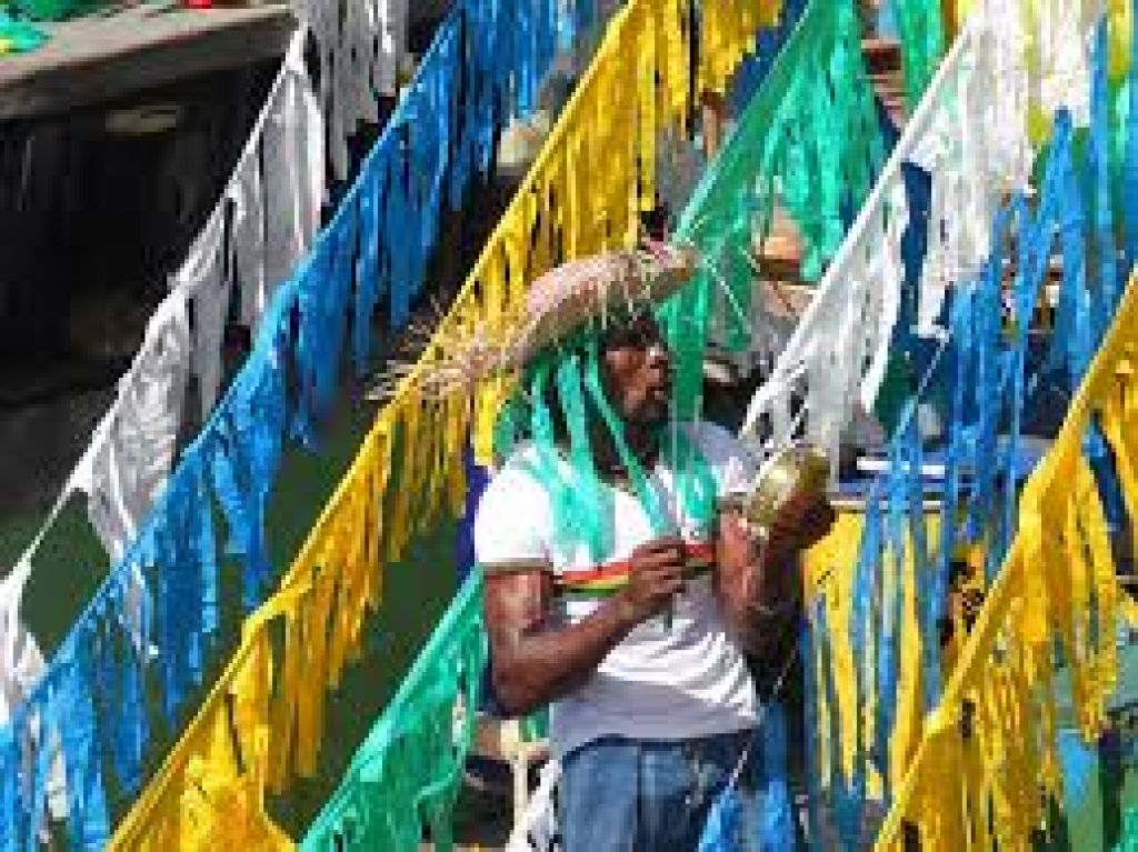 Prorrogados prazos de MPs que retêm recursos da cultura e da ciência