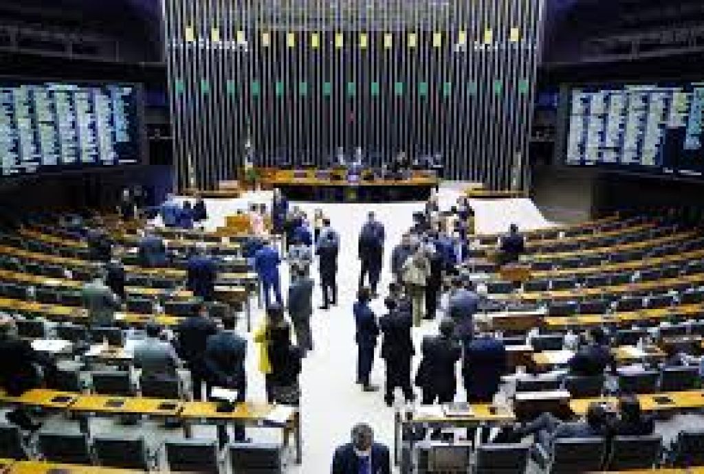 Comissão aprova projeto que muda recolhimento de IR da pessoa física com mais de uma fonte pagadora