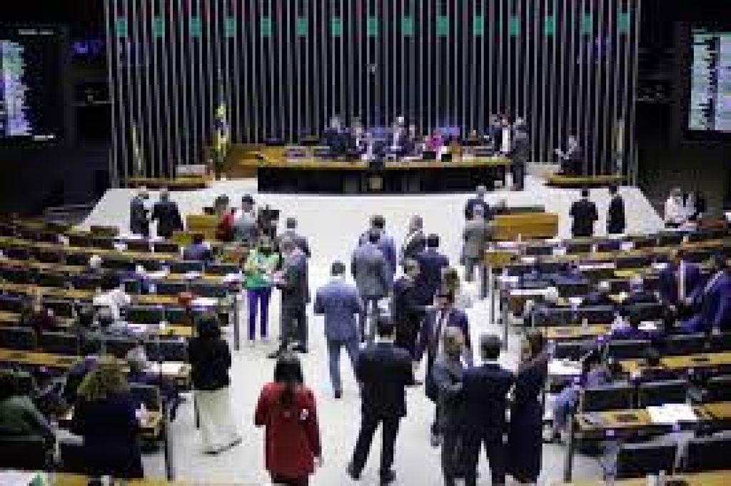 Câmara aprova MP que isenta imposto sobre operações de arrendamento de aeronaves